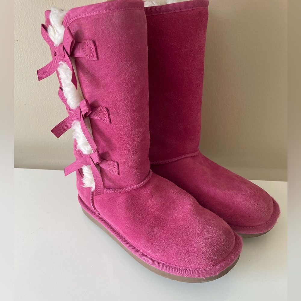 UGG Koolaburra Victoria Tall Hot Pink Suede Fur Fashion Boot Size 4Y/6W